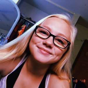 Meet your Posher, Katelyn